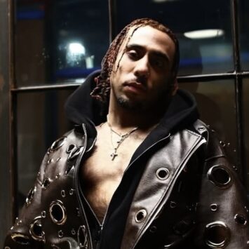 Here Comes Julian King!